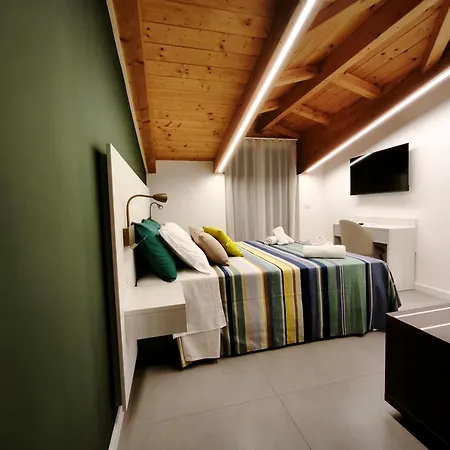 Dimora Mantiello Couette-café 3*